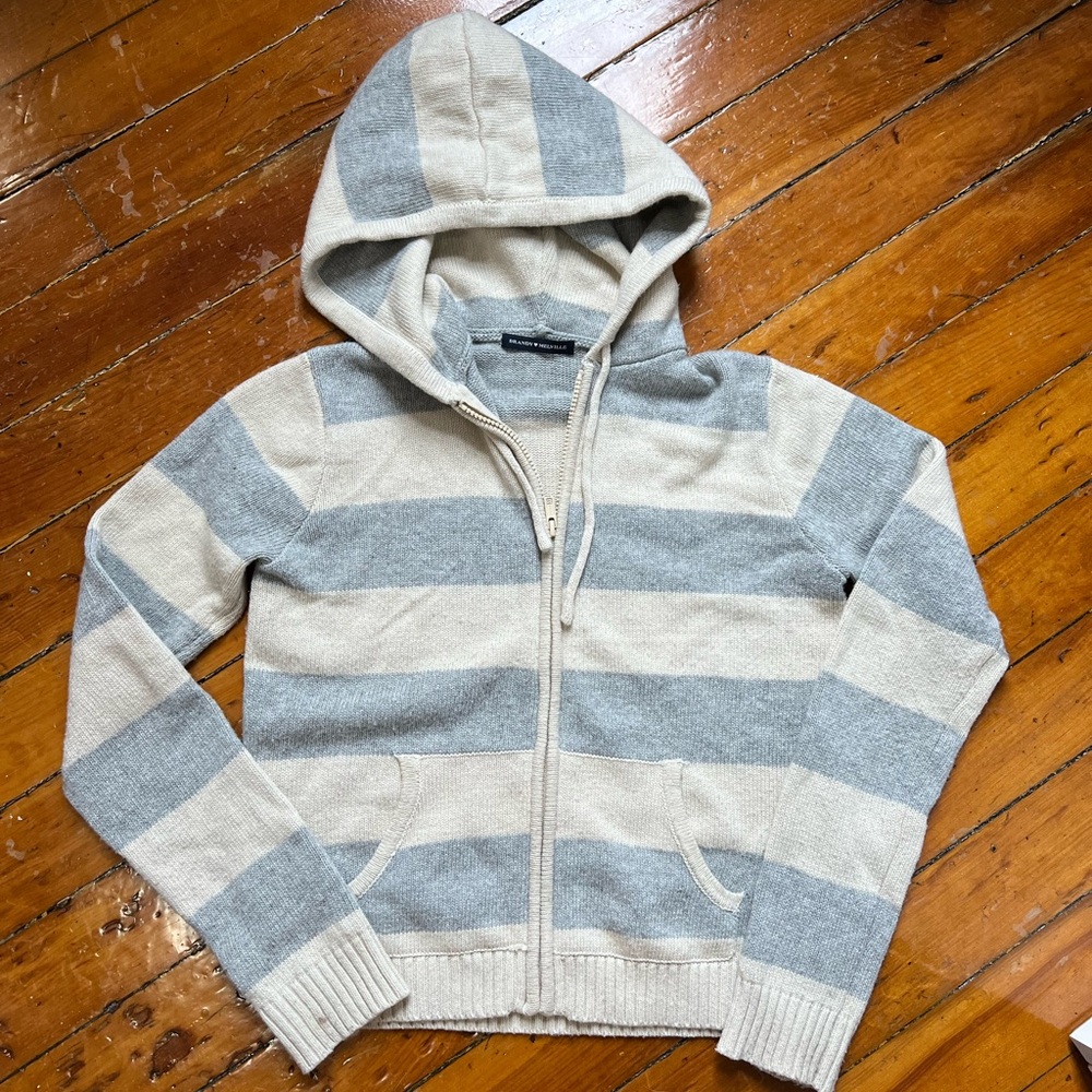 Brandy Melville Alana Sweater Hoodie